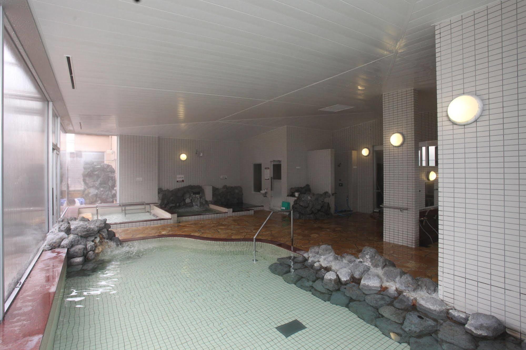 Yuyado Kuttari Onsen Lake Inn Shintoku Bagian luar foto
